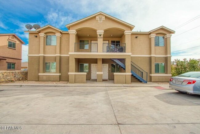 Building Photo - 14300 Gil Reyes Dr