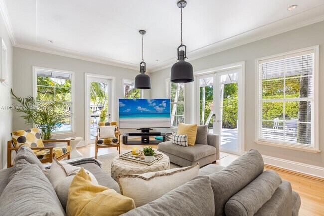 Foto del edificio - 919 Belle Meade Island Dr