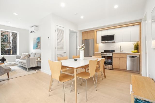 Foto principal - 1 bedroom in New York NY 11205