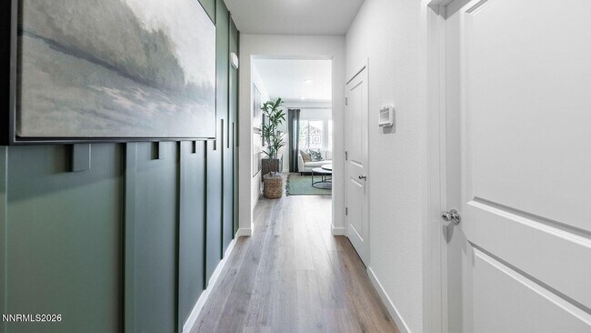 Foto del edificio - 7481 Capstone Dr