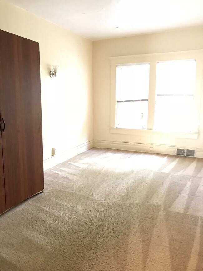 Foto del edificio - 525 Linden St