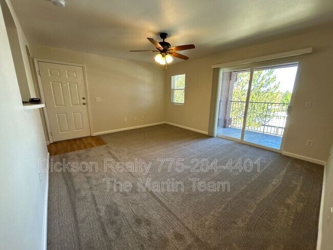 Foto del edificio - 6850 Sharlands Ave.