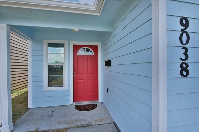 Foto del edificio - 9038 McGallion Rd