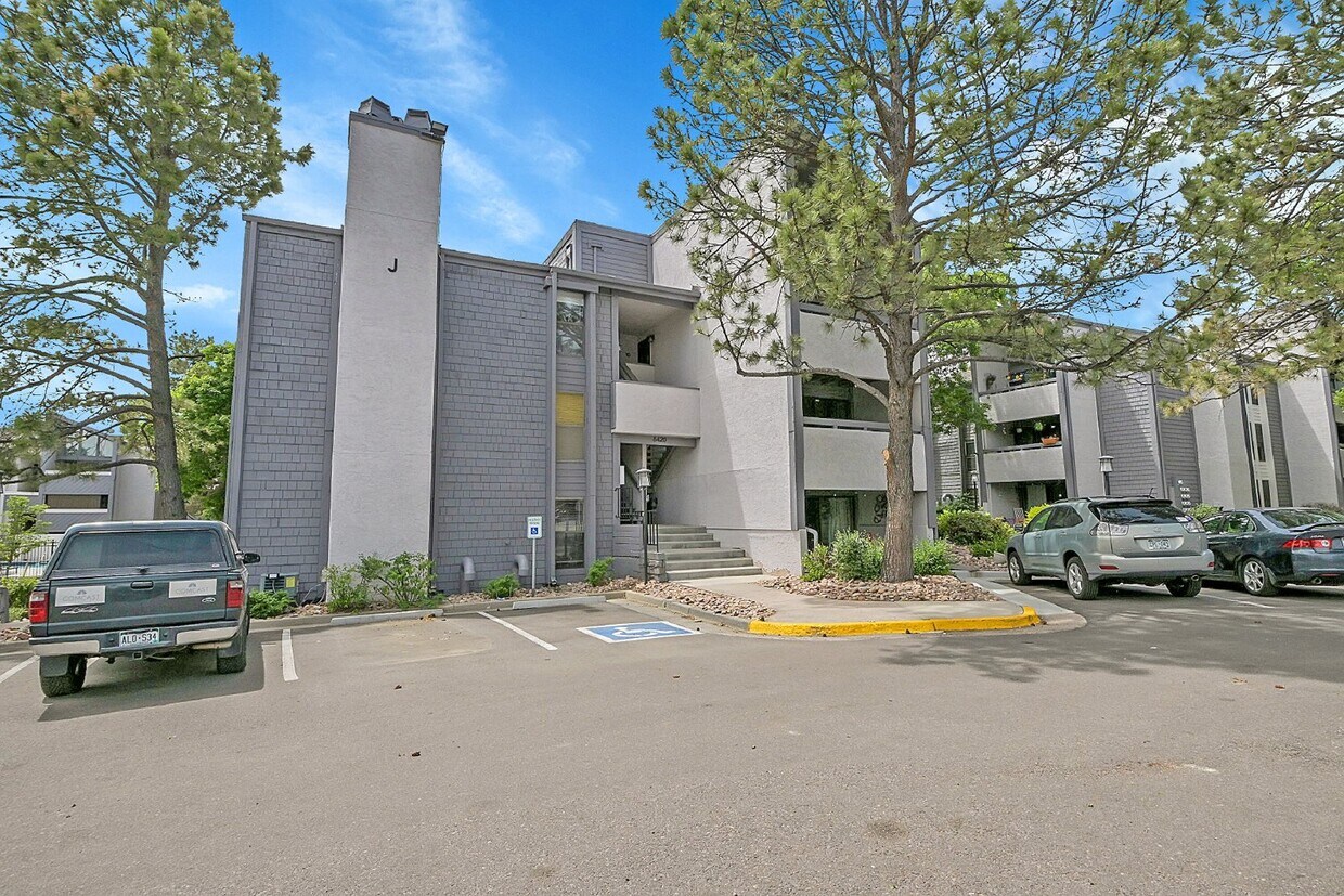 $1,900.00 - 2 Bedroom, 1 Bathroom, Condo i... - $1,900.00 - 2 Bedroom, 1 Bathroom, Condo i...