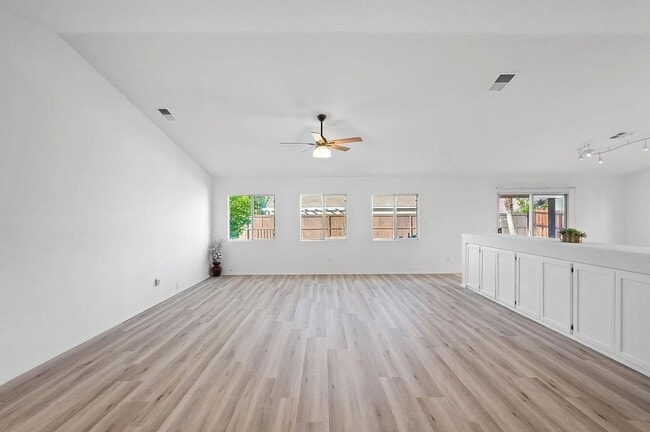 Foto del edificio - 41617 Beadling