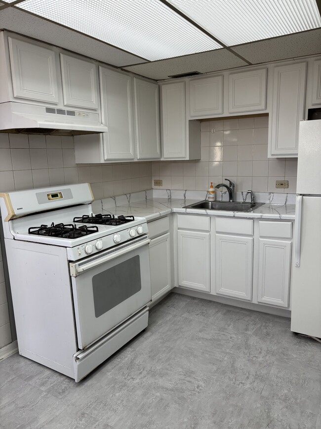 Foto del edificio - 3113 Bernice Rd