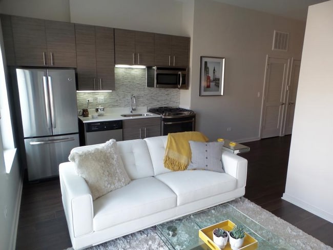 Foto del edificio - 1228 W Madison St