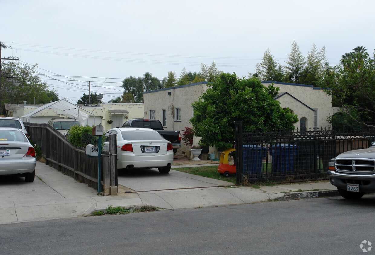 Primary Photo - 332 E McFarlane St