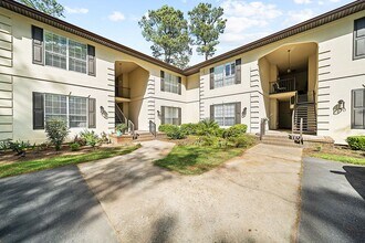 Building Photo - 105 Pipers Ln