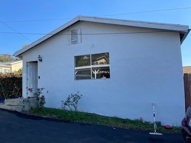 Building Photo - 4803 Lowell Ave