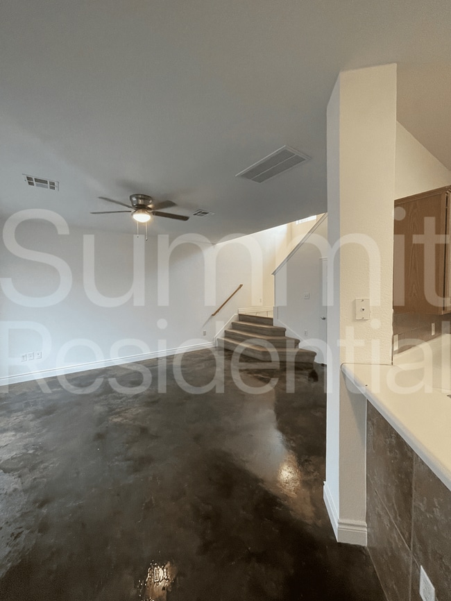 Building Photo - 190 Prairie Springs Loop