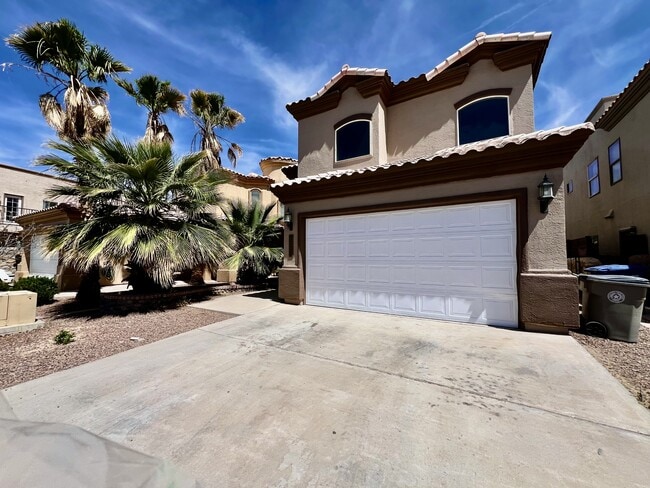 Building Photo - 3727 Grand Bahamas Dr