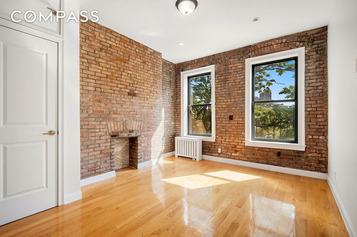 30 Cornelia St Unit 21, New York, NY 10014 Room for Rent in New York