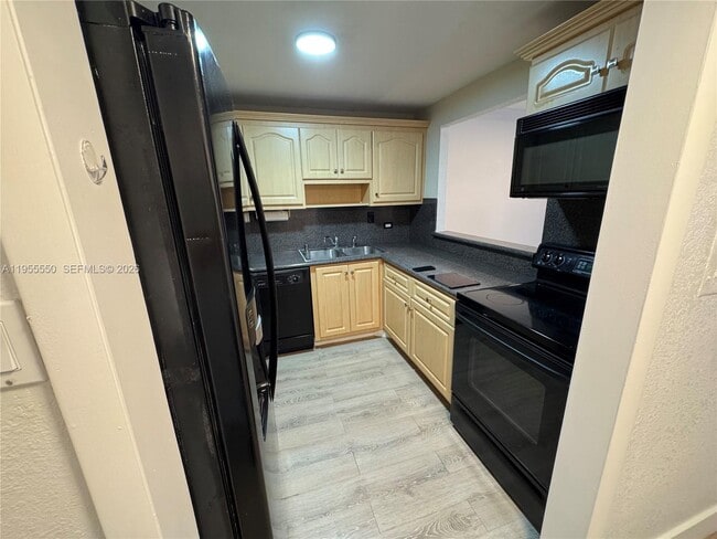 Foto del edificio - 10425 SW 112th Ave