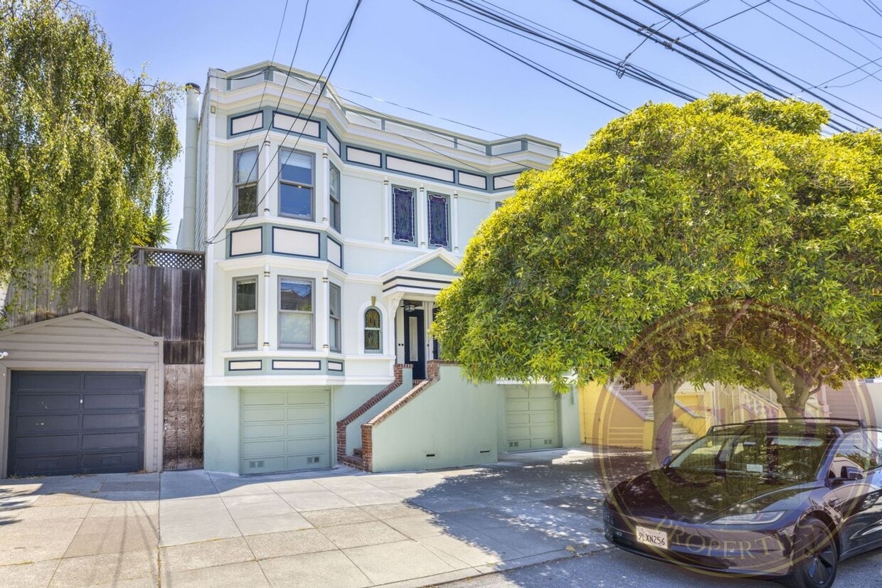 Primary Photo - Noe Valley - 2 BR, 1 BA Condo 965 Sq. Ft. ...