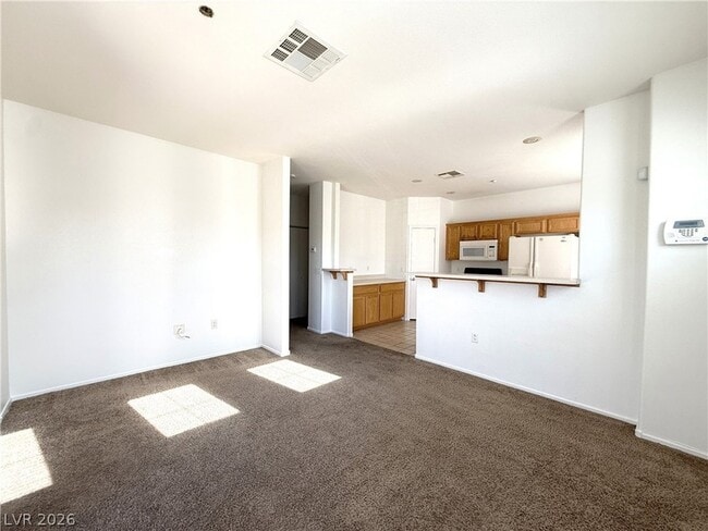 Building Photo - 5975 Barbosa Dr