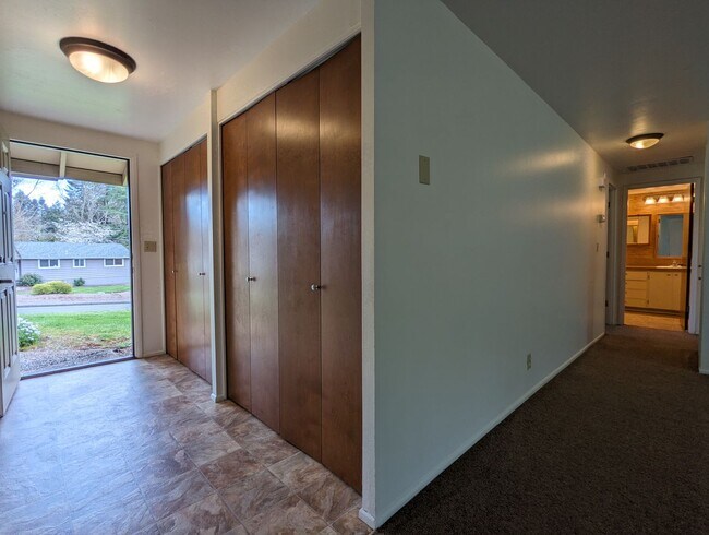 Foto del edificio - Wonderful 2-Bedroom, 1-Bath Duplex In Sout...