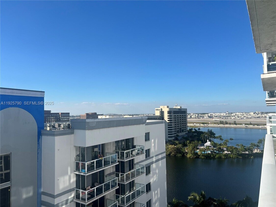 Primary Photo - 5085 NW 7th St