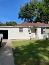 Building Photo - 2433 SW Madeline Ln