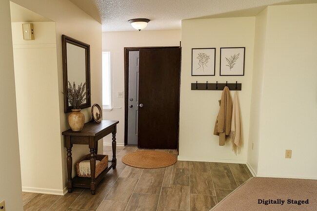 Foto del edificio - Pleasant Gunbarrel home 3/2.5/2 car