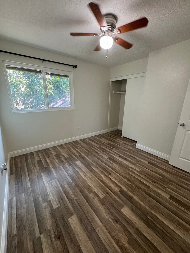 Building Photo - 3603 W Park Balboa Ave