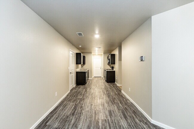 Foto del edificio - Luxurious Cottage Home Located In Bell Farms!