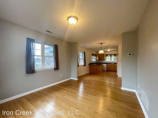Building Photo - 3 br, 2 bath House - 28 Jefferson Drive