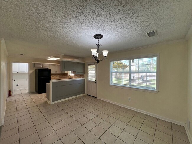 Foto del edificio - 8849 Timber Ln