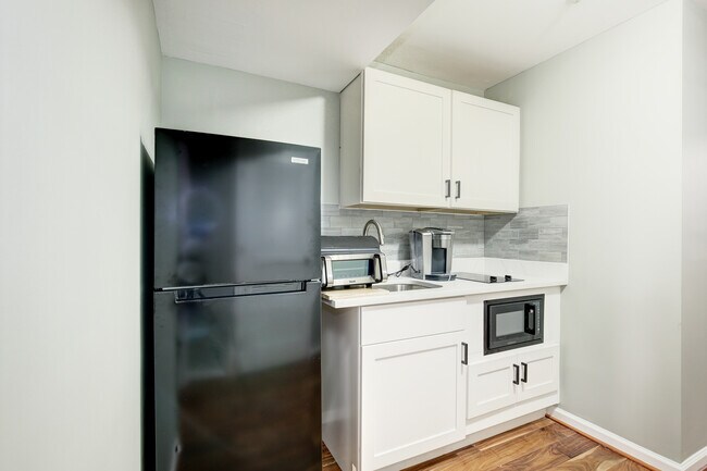 Cocina privada (estudio) - 4113 Windflower Way