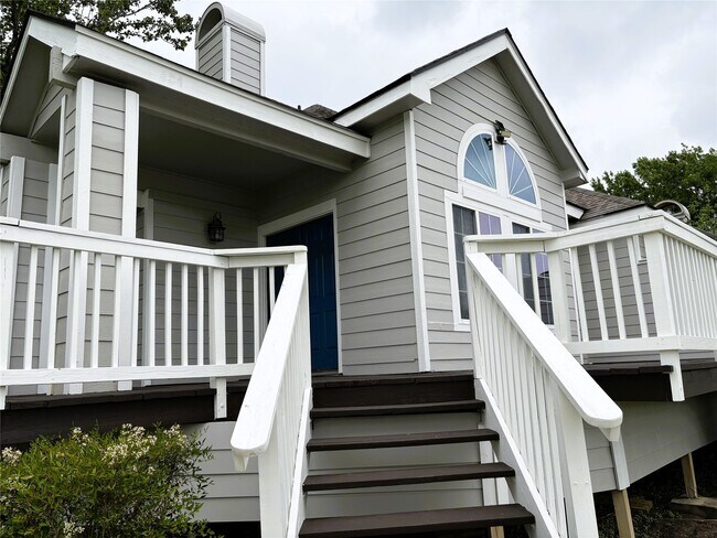 Building Photo - 111 Dunbar Estates Dr