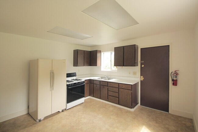 Photo - 718 West St House