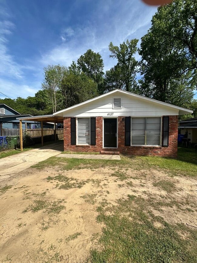 Building Photo - 4135 Forrest Rd