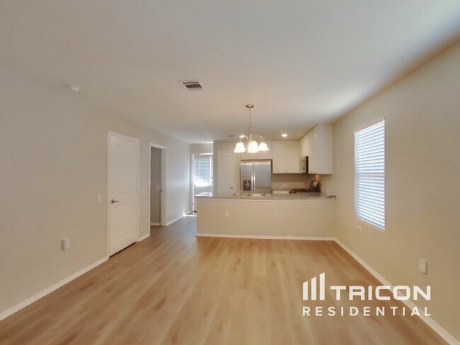 Foto del edificio - 13118 Ashworth Blvd