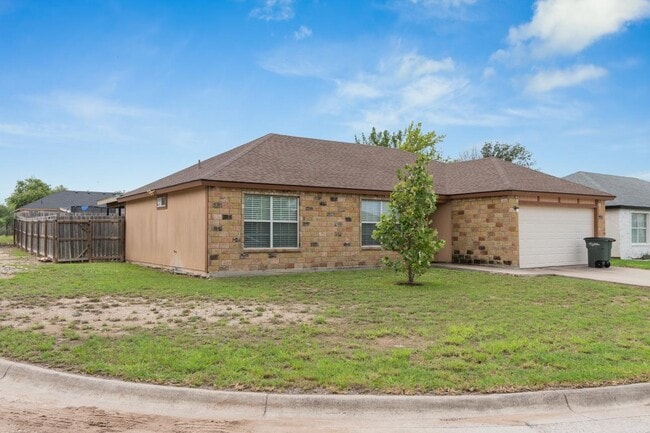 Building Photo - 344 Vista Hermosa