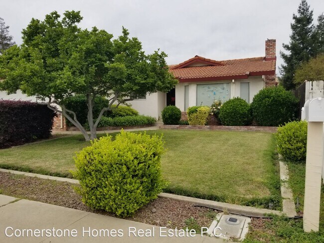 Foto del edificio - 3 br, 2 bath House - 885 Gary St