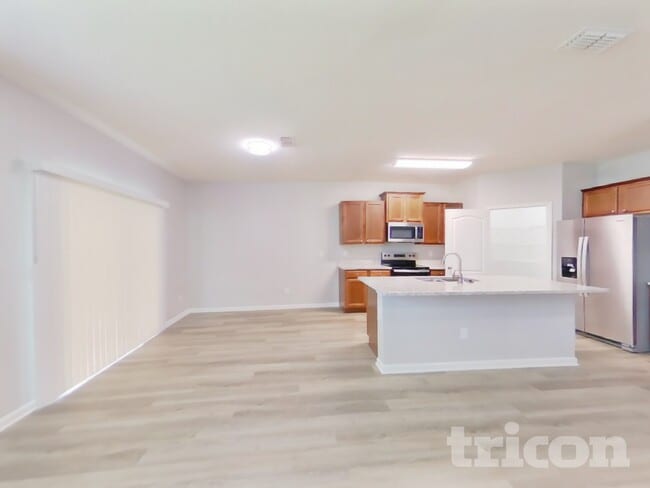 Building Photo - 372 Harley Dr