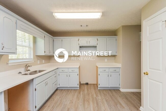 Foto del edificio - 3 Bedroom Pet-Friendly Home in Covington, ...