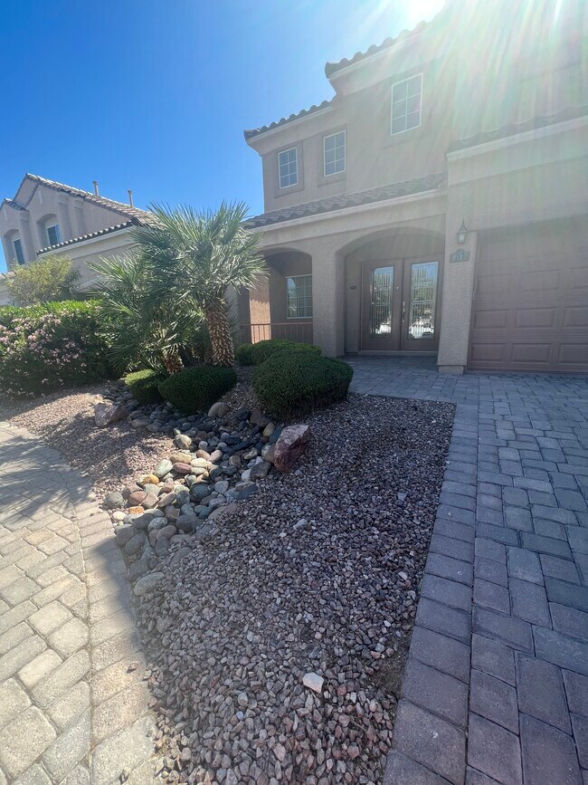 Foto del edificio - 8152 Cane Creek Mill Ct