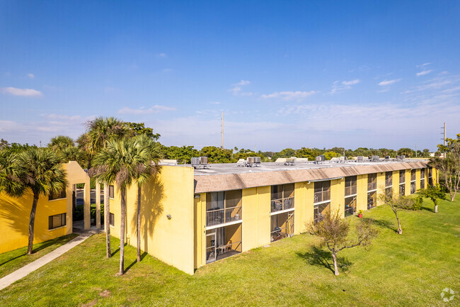 Foto del edificio - Meadows on the Green