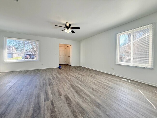 Foto del edificio - 1363 Andover Dr