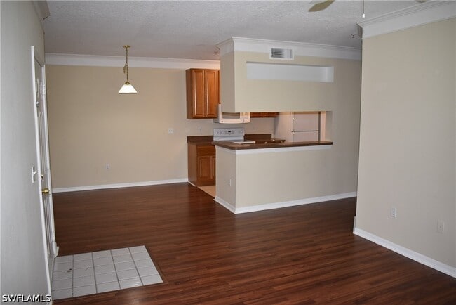 Building Photo - 11520 Villa Grand