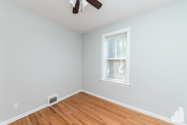 Foto del edificio - 3801 N Seeley Ave