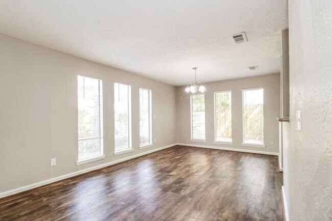 Foto del edificio - 17803 Villa Way Dr