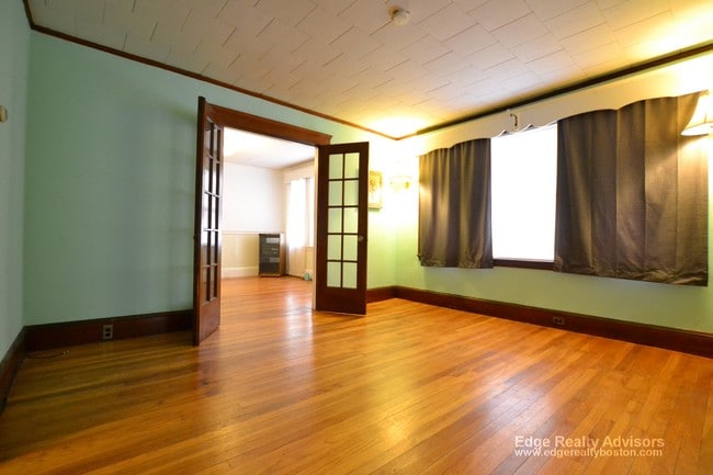 Photo - 45 Champney St Apartment