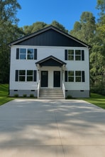 Building Photo - 121 Brookmeade Dr