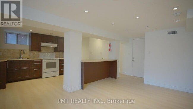 Building Photo - 7 Harvard Ave