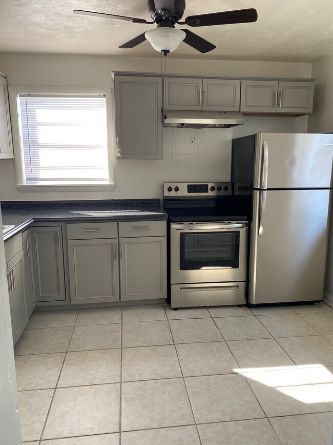 Foto del edificio - 39 Byron Ellinor Dr