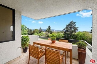 Building Photo - 2312 Century Hill