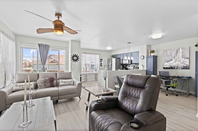 Foto del edificio - Stunning Townhome In Great Location!