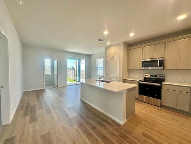Foto del edificio - 304 Branchwood Path